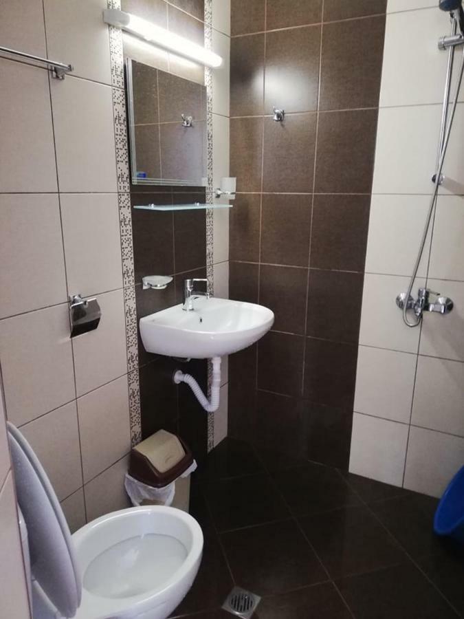 Къща За Гости "Пердика" Hotel Obzor Exterior photo